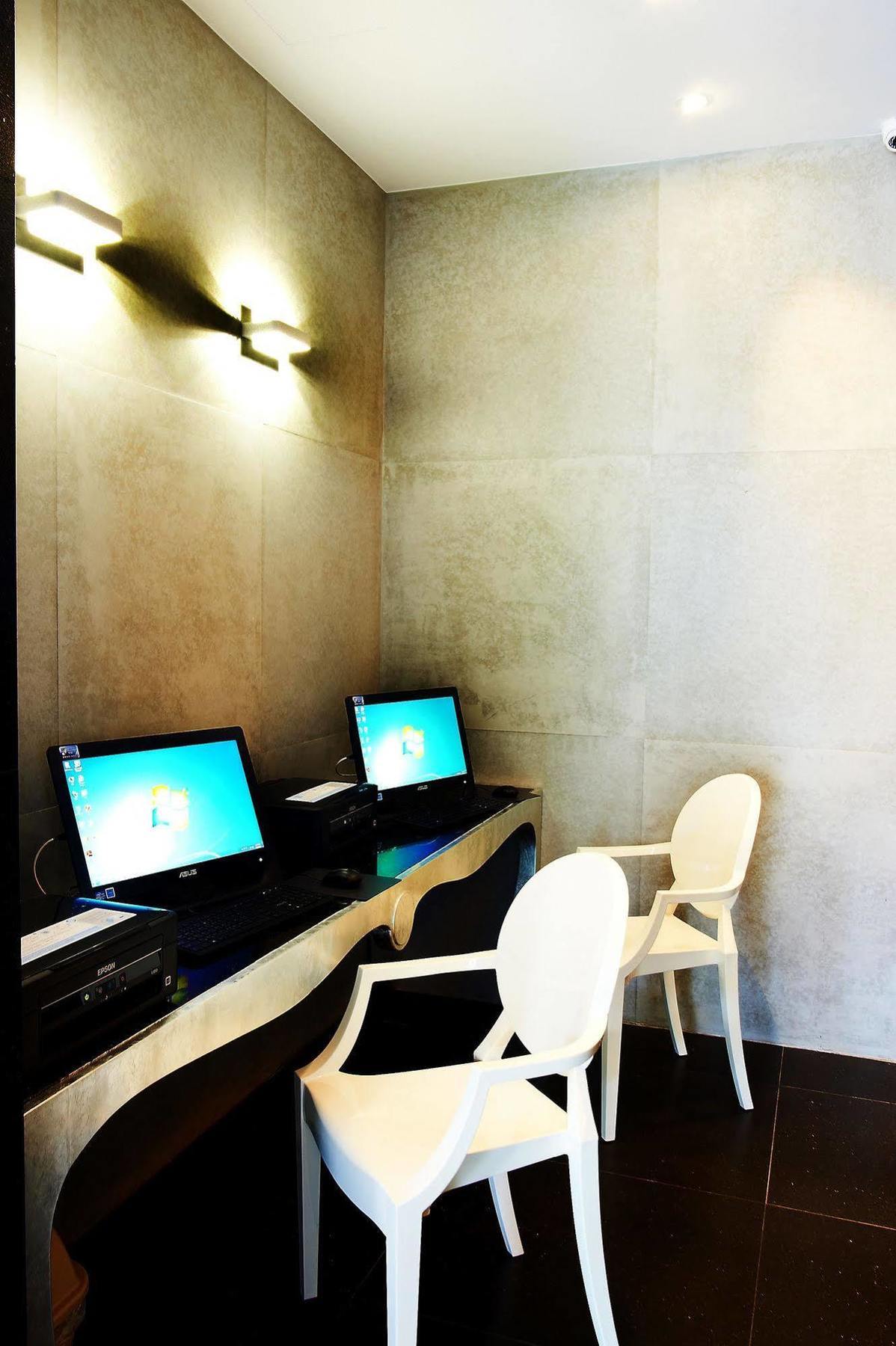 Royal Group Hotel Bo Ai Branch Kaohsiung Exterior photo