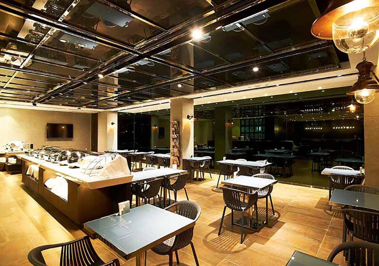 Royal Group Hotel Bo Ai Branch Kaohsiung Exterior photo